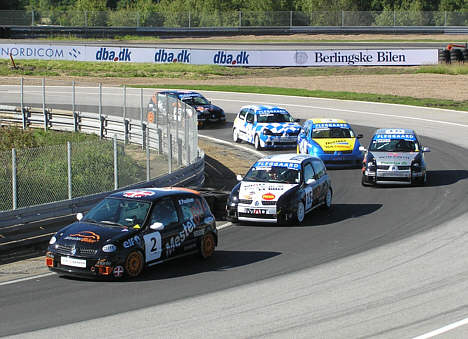 Brian Mikkelsen efter Per Poulsen i første heat